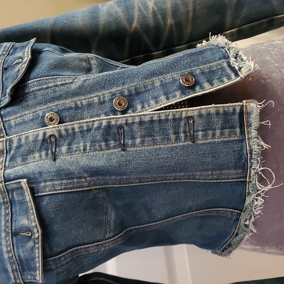 Women's denim jacket - Picture 3 of 6